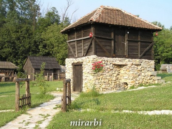 063. Grza i Resava (jun 2007.) - Stara srpska kuća - blog „Putujte sa MirArbi“