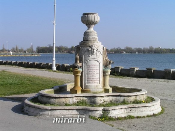 003. Palić (april 2007.) - Spomenik - blog „Putujte sa MirArbi“