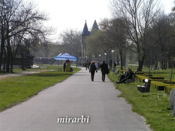 004. Palić (april 2007.) - Šetalište duž palićkog jezera - blog „Putujte sa MirArbi“