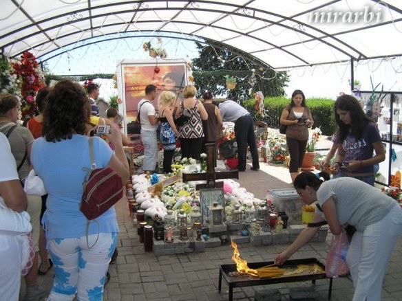 012. Tamo gde anđeo spava (avgust 2008.) - Tošetov grob - blog „Putujte sa MirArbi“