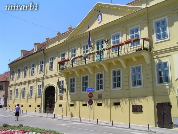 033. Novi Sad i Karlovci (oktobar 2007.) - Karlovački Magistrat - blog „Putujte sa MirArbi“