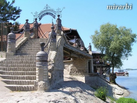 048. Novi Sad i Karlovci (oktobar 2007.) - Kamene stepenice - blog „Putujte sa MirArbi“