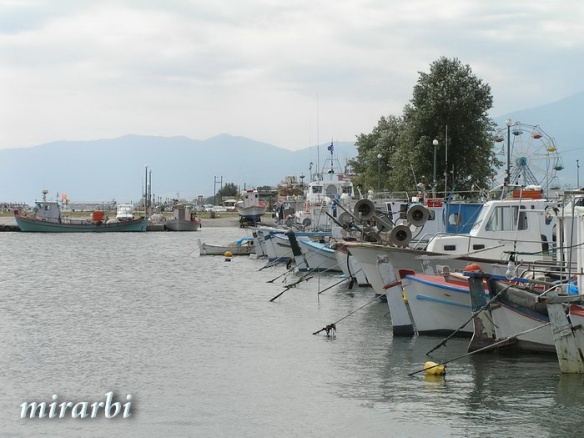 016. Paralija i Katerini (avgust 2004.) - Ribarska luka - blog „Putujte sa MirArbi“