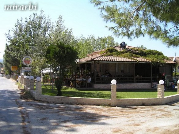 035. Šetnja kroz Vurvuru (2009. i 2010.) - Taverna „Edra“ - blog „Putujte sa MirArbi“