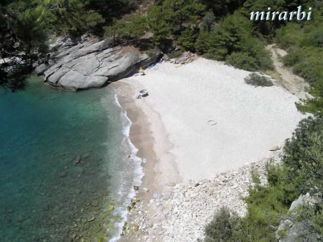 052. Najlepše plaže Tasosa (2005. - 2011.) - Divlja uvala Alikija (gr. Αλυκή) - blog „Putujte sa MirArbi“