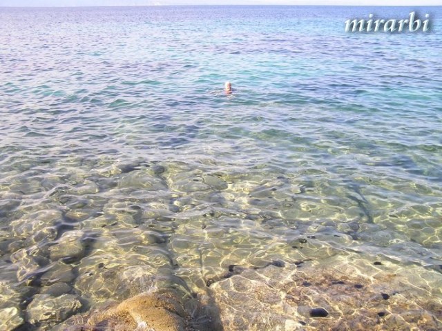 068. Ormos Panagias (jul 2014.) - Brćkanje na našoj „plaži“ - blog „Putujte sa MirArbi“ 