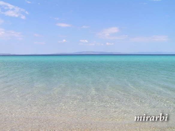 053. Boje i oblici Sitonije (jul 2014.) - Pogled na pučinu sa plaže Trani Amuda - blog „Putujte sa MirArbi“